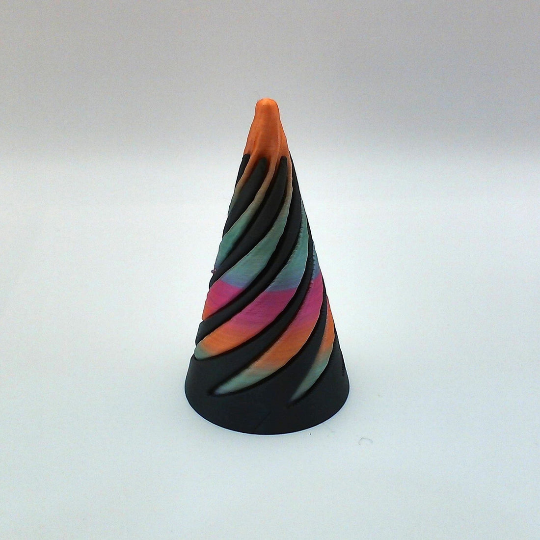 3D Impossible Cone - SK61568080